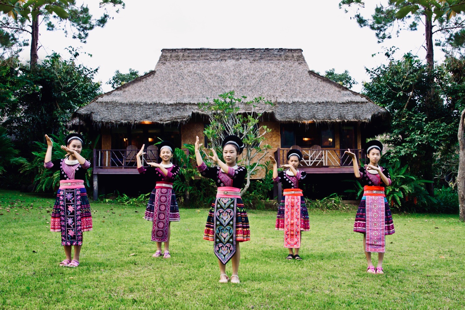 Hmong Hilltribe Lodge