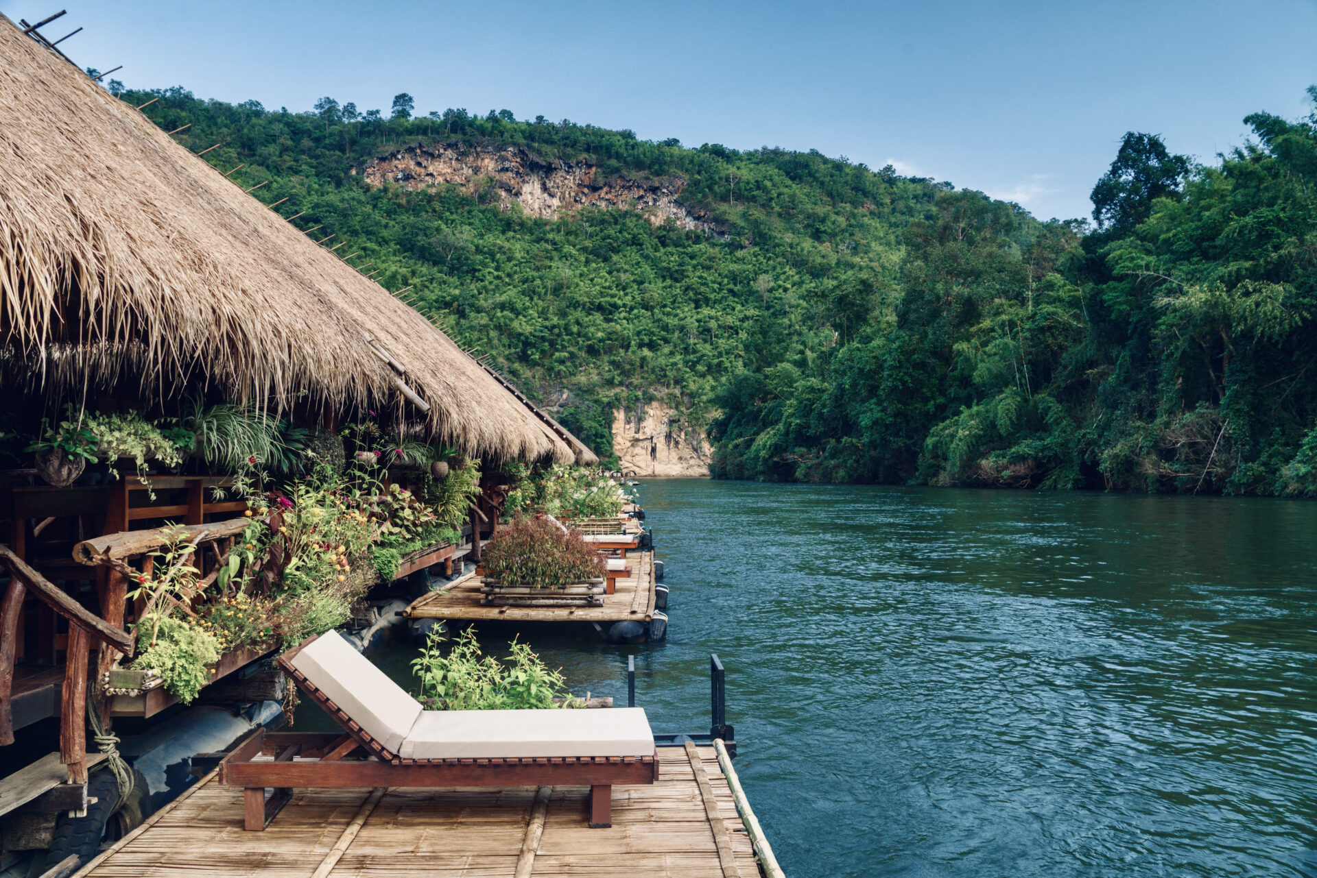 Floating Hotel in Kanchanaburi River Kwai Jungle Rafts Resort Saiyok