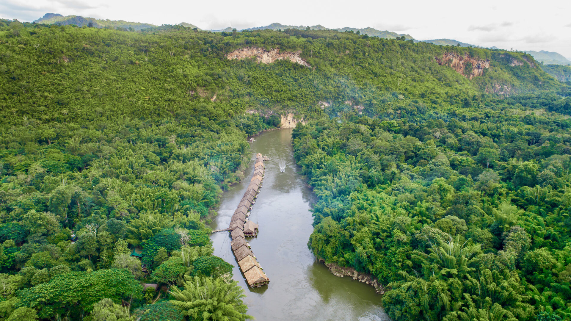 Floating Hotel in Kanchanaburi I River Kwai Jungle Rafts Resort