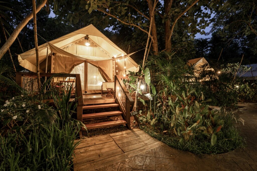 เบื้องหลังความสำเร็จของ Serenata Hotels: ธุรกิจโรงแรมที่เติบโตจากหัวใจของชุมชน 2 SERENATA Hotels & Resorts Group