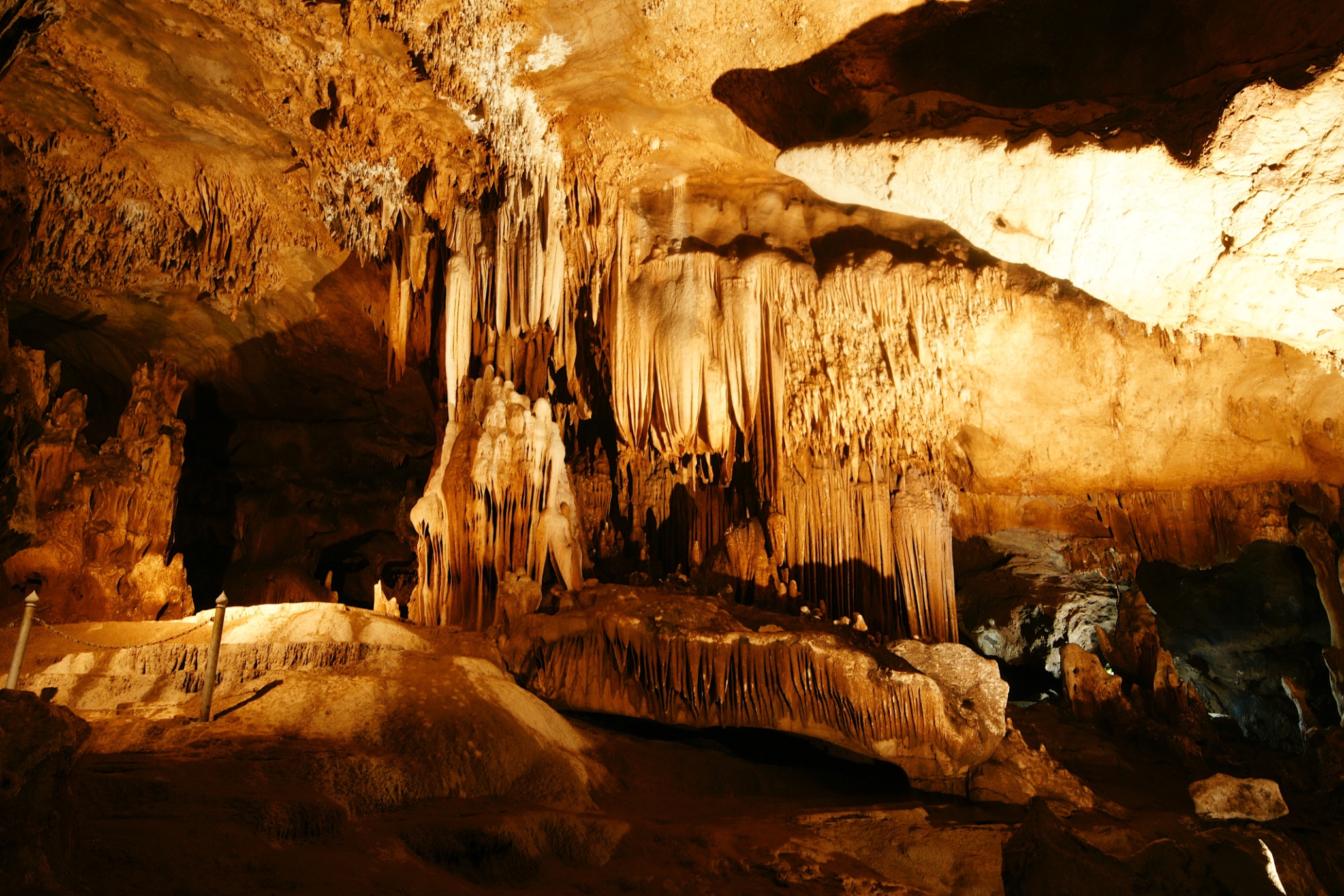 ถ้ำละว้า – ถ้ำหินงอกหินย้อยแห่งไทรโยค มหัศจรรย์แห่งกาญจนบุรี 9 ถ้ำละว้า