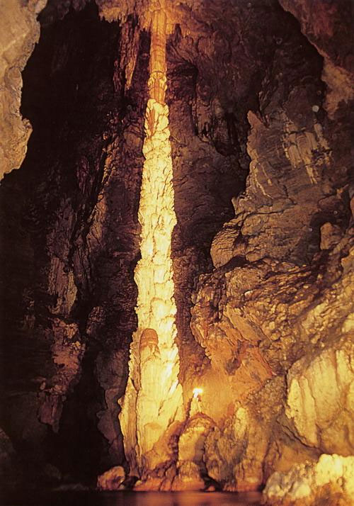 Mountains & Caves of Kanchanaburi: The Hiker's Guide to Thailand's Wild Western Frontier 5 SERENATA Hotels & Resorts Group